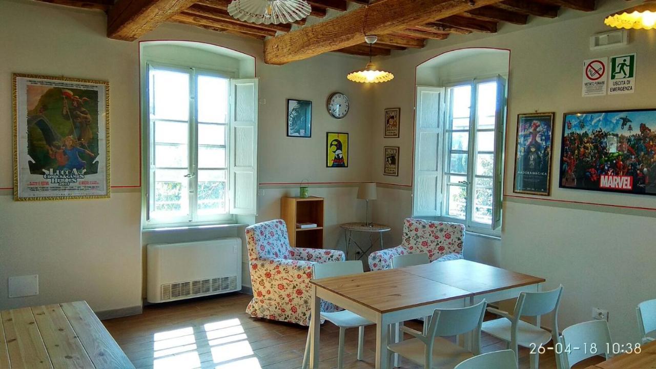 Bed and Breakfast Le Rondini Di San Donato Lukka Zewnętrze zdjęcie
