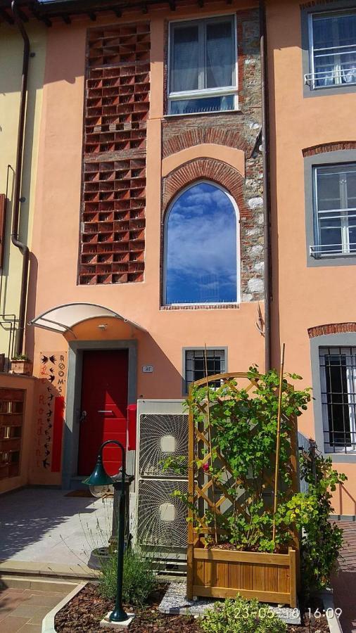 Bed and Breakfast Le Rondini Di San Donato Lukka Zewnętrze zdjęcie