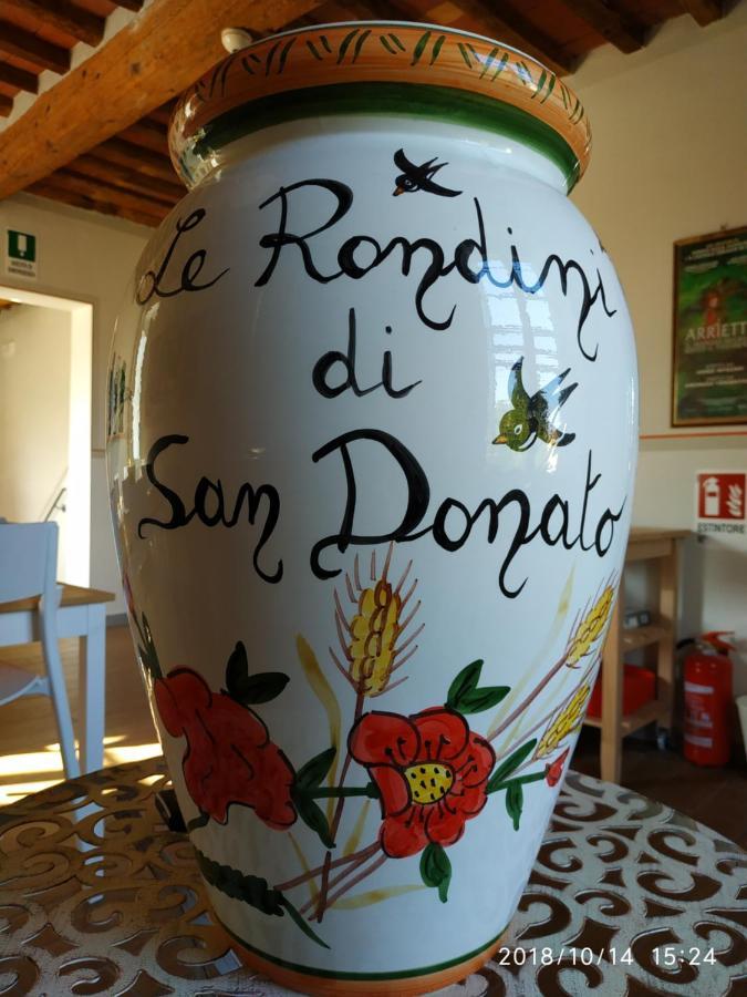 Bed and Breakfast Le Rondini Di San Donato Lukka Zewnętrze zdjęcie