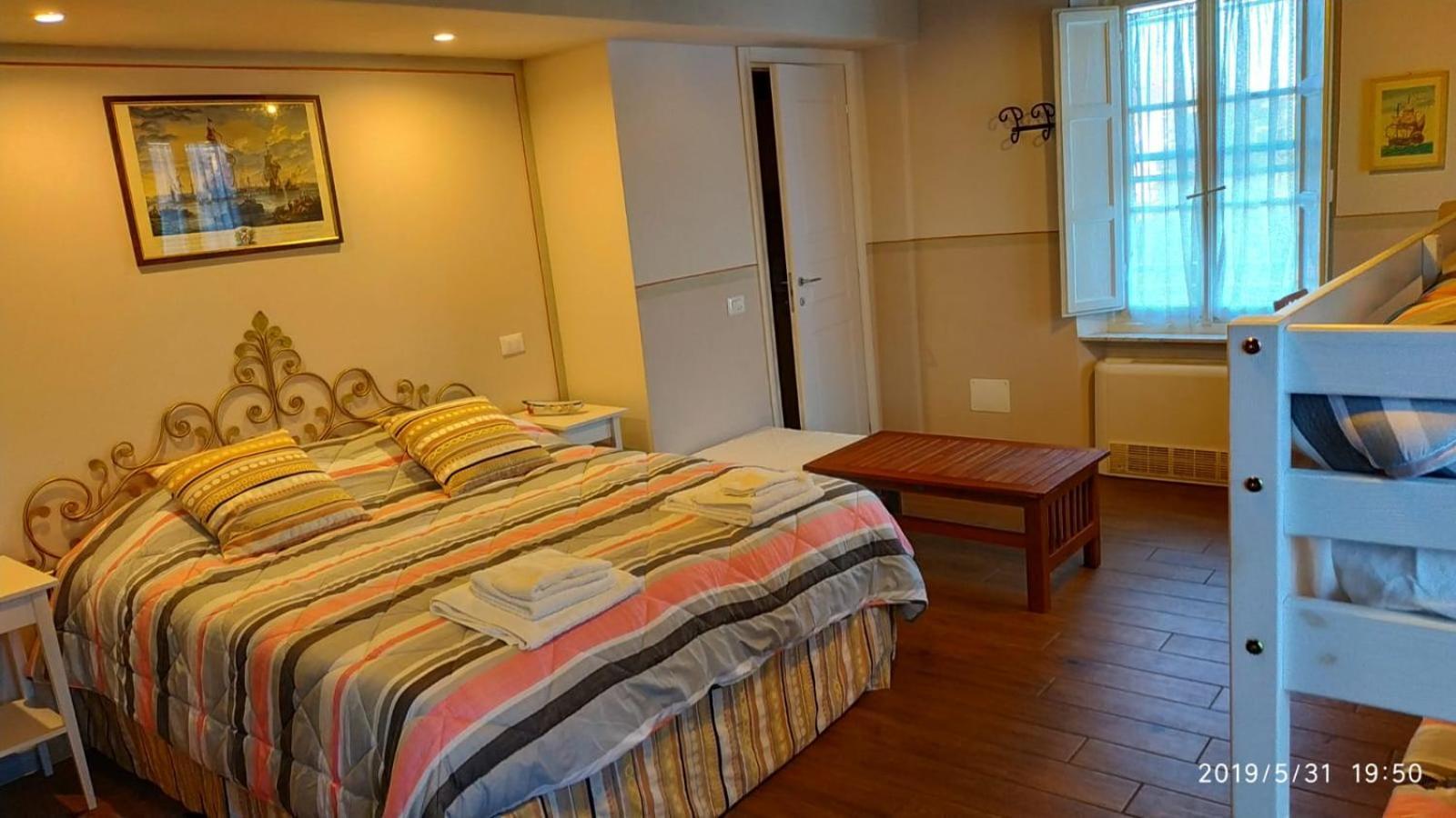 Bed and Breakfast Le Rondini Di San Donato Lukka Pokój zdjęcie