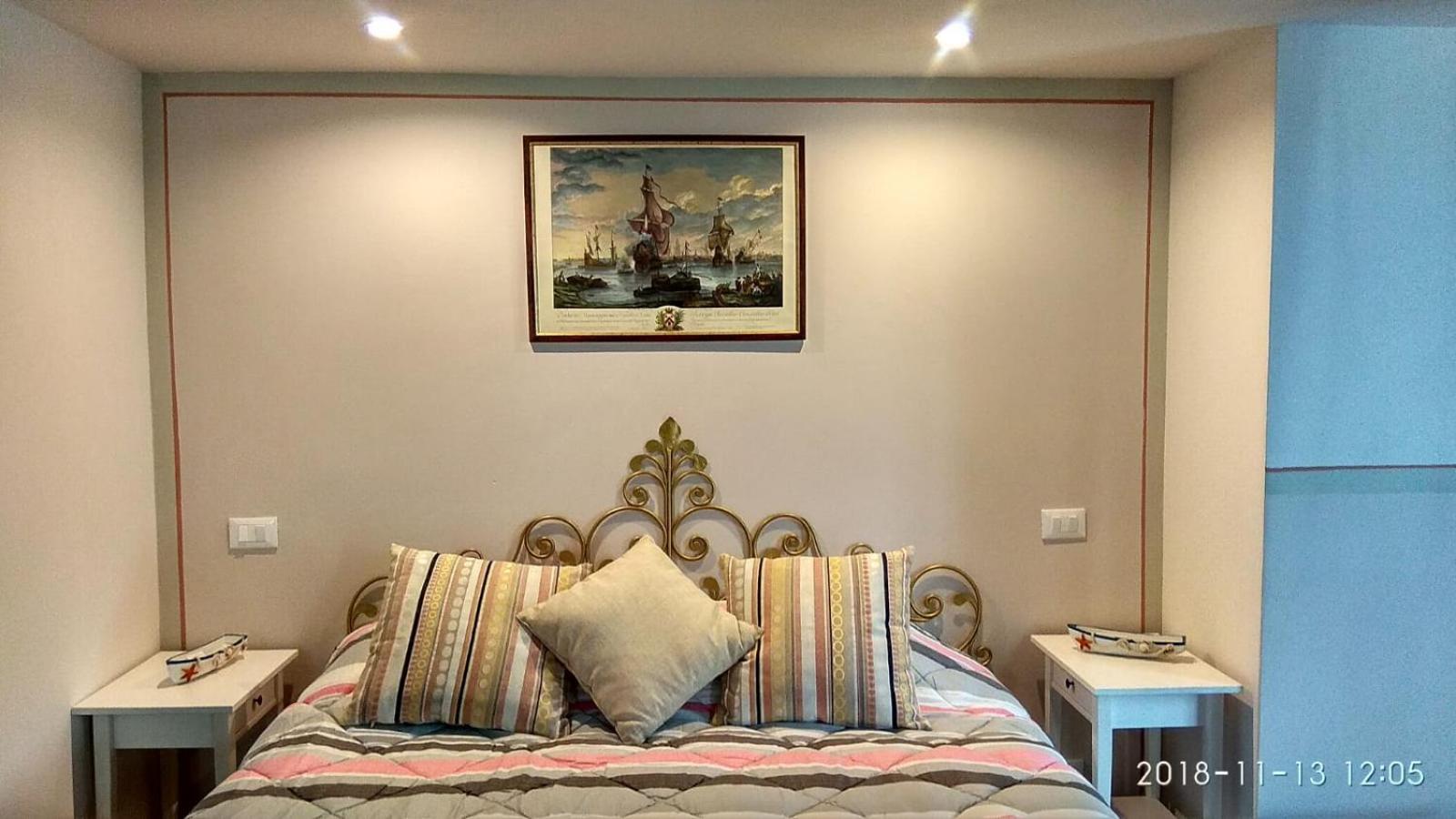 Bed and Breakfast Le Rondini Di San Donato Lukka Pokój zdjęcie