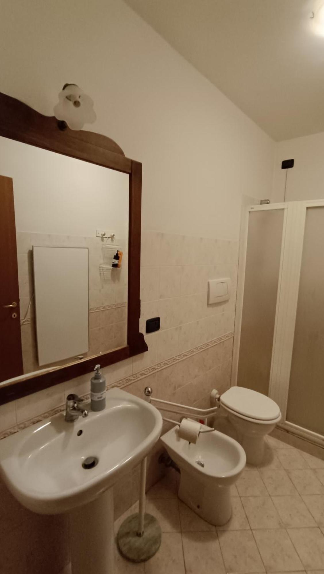 Bed and Breakfast Le Rondini Di San Donato Lukka Zewnętrze zdjęcie